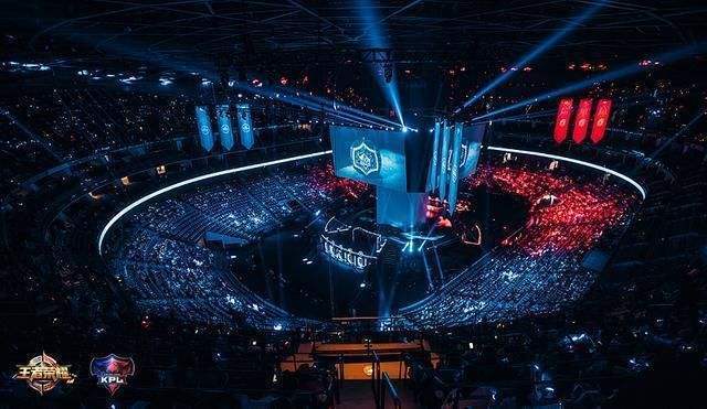 境异常艰苦 境异常艰苦