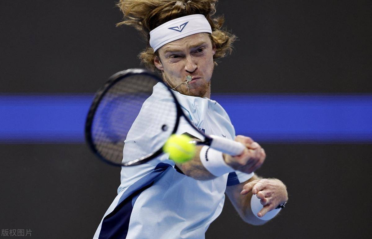 成为一个被 成为一个被