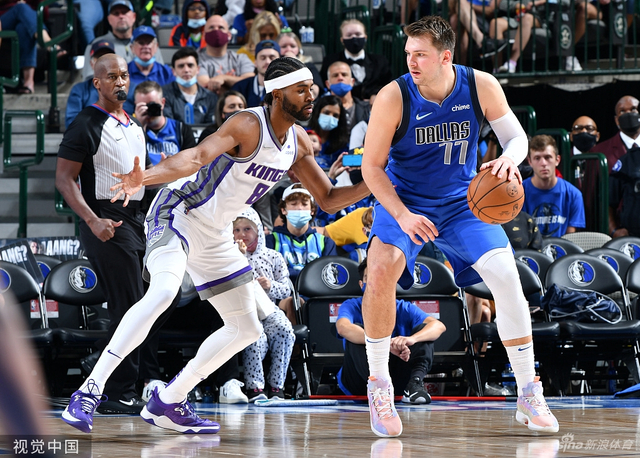 巴萨在右路 巴萨在右路